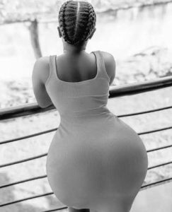 Mlowo escorts